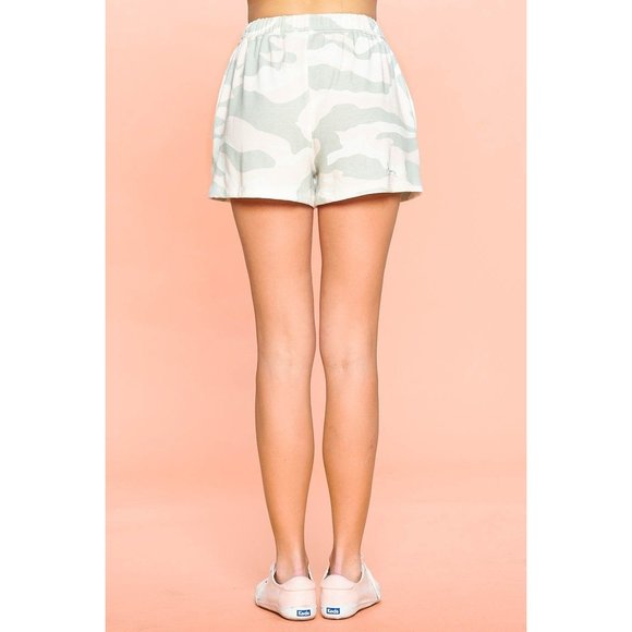 Camouflage Printed Hacci Jersey Shorts - Picture 3 of 6